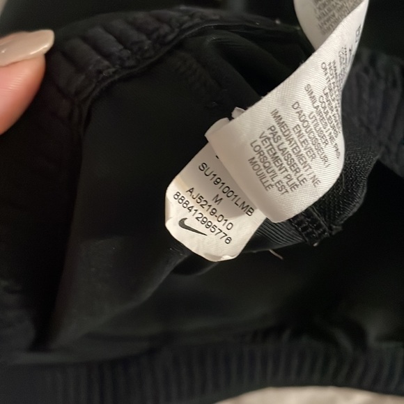 NIke Sports Bra - Picture 3 of 3